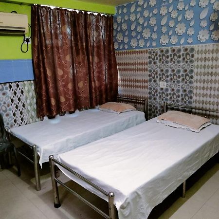 Aparna Guest House Malda Bagian luar foto